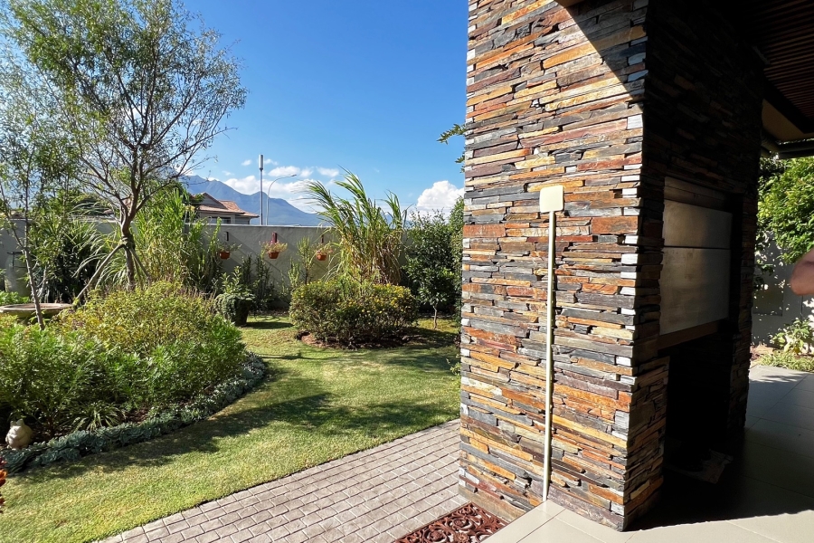 3 Bedroom Property for Sale in Earls Court Lifestyle Estate Western Cape